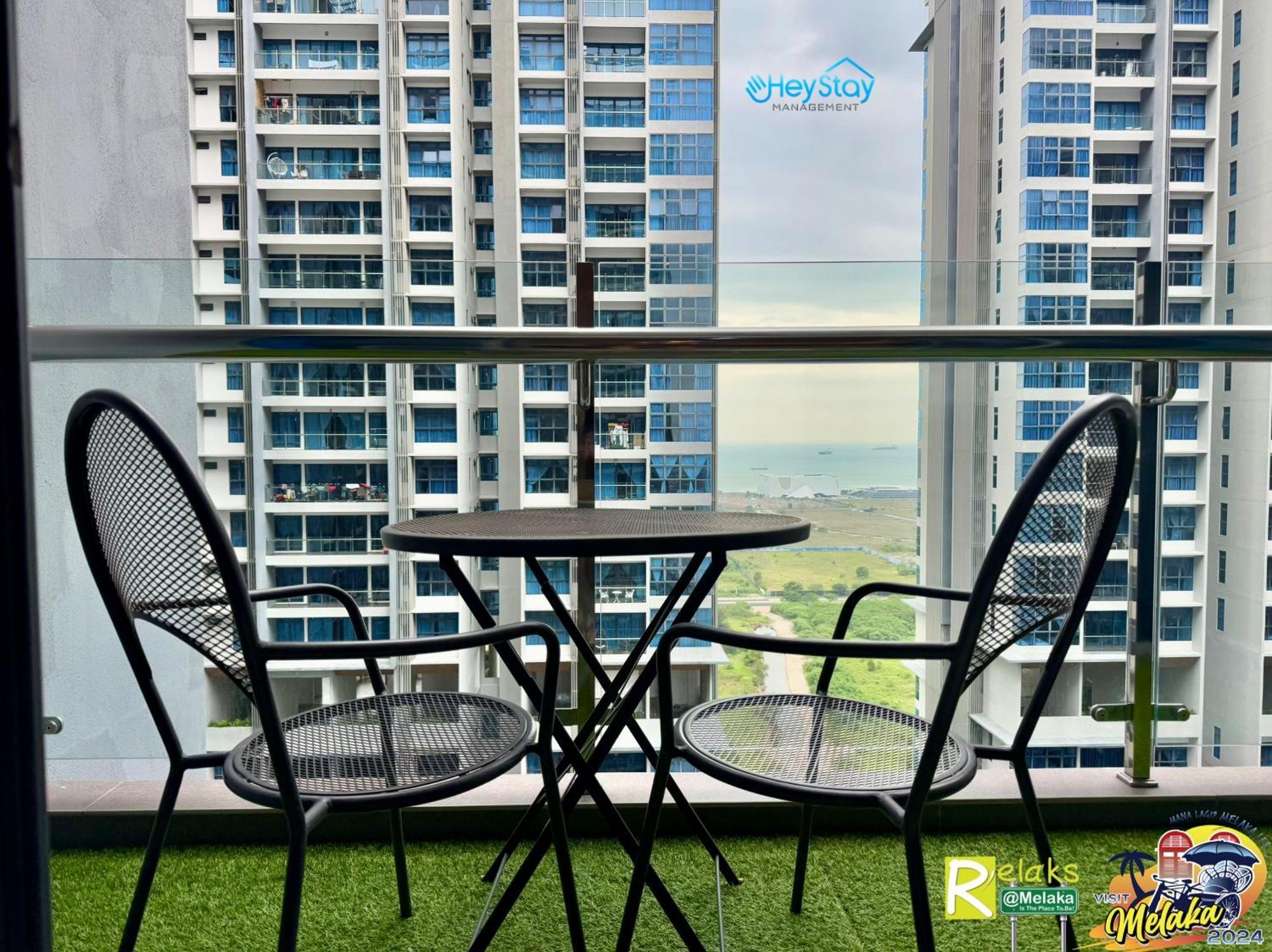 Atlantis Residences Melaka By Heystay Management Extérieur photo
