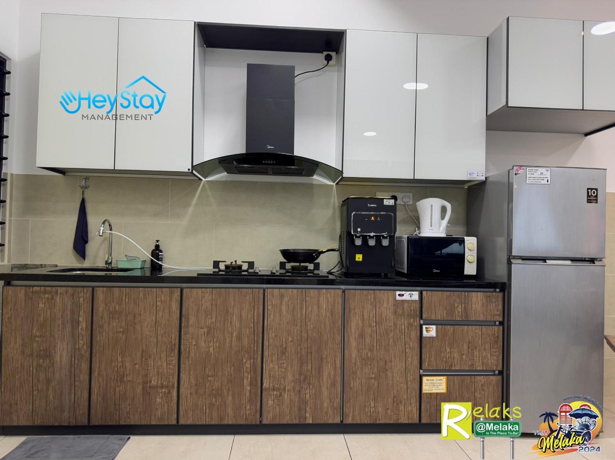 Atlantis Residences Melaka By Heystay Management Extérieur photo